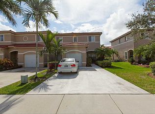 7782 N Southwood Cir, Davie, FL 33328