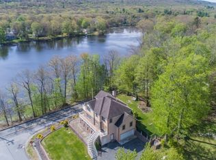 3 Shadyside Rd, Hewitt, NJ 07421