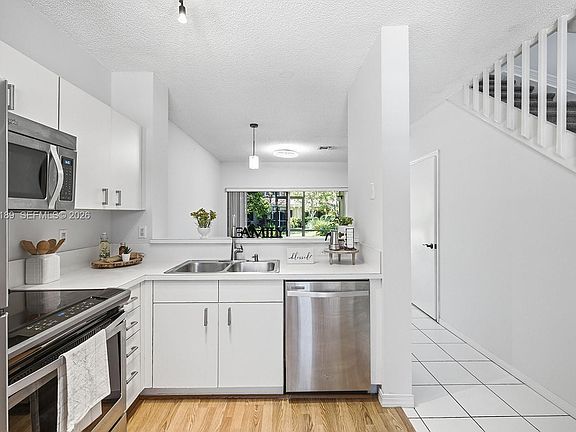 3rd image of 12135 SW 3rd St