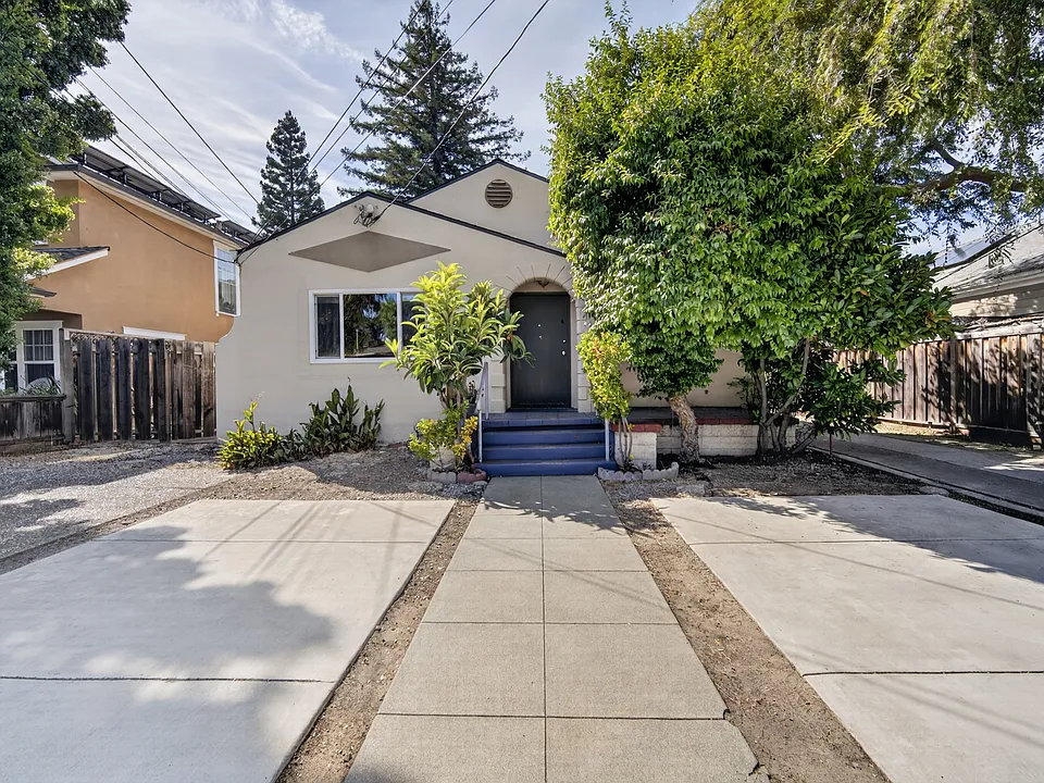 736 Mountain View Ave