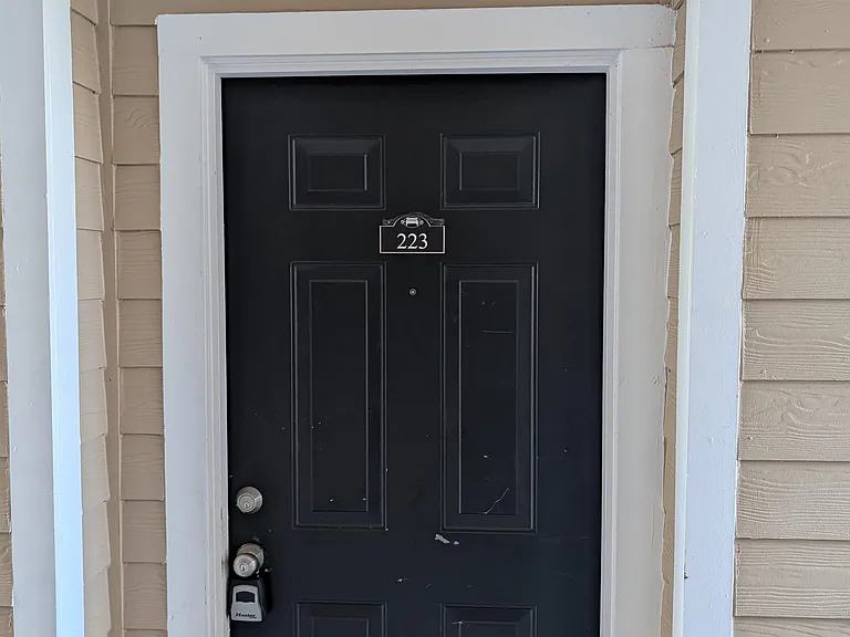 2801 Chancellorsville Dr #223 — Photo 19