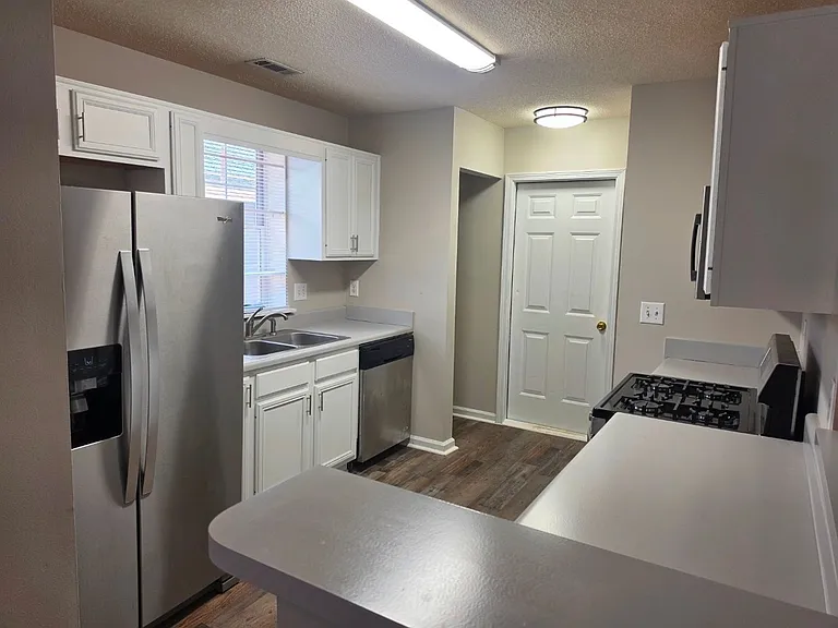 703 S Fairfield Dr — Photo 14