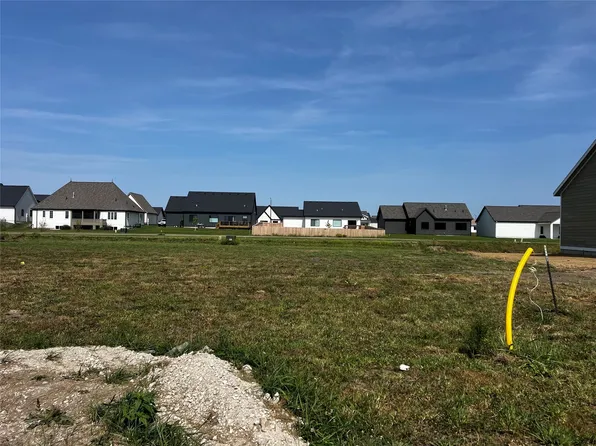 404 SW 18th St, Ankeny, IA 50023