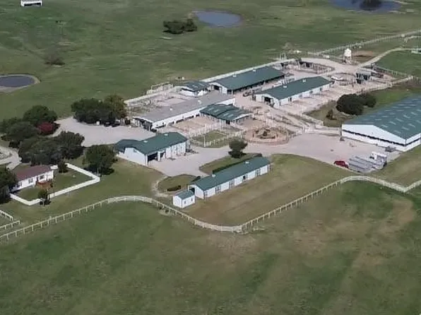 7500 Sunshine Ln, Marietta, OK 73448