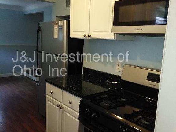 3rd image of 1415 Homeland Dr