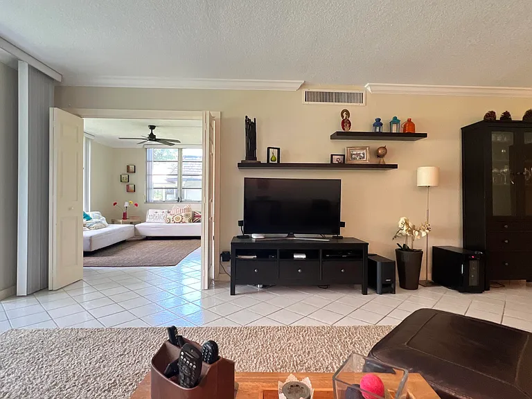 4017 N Cypress Dr #101 — Photo 5