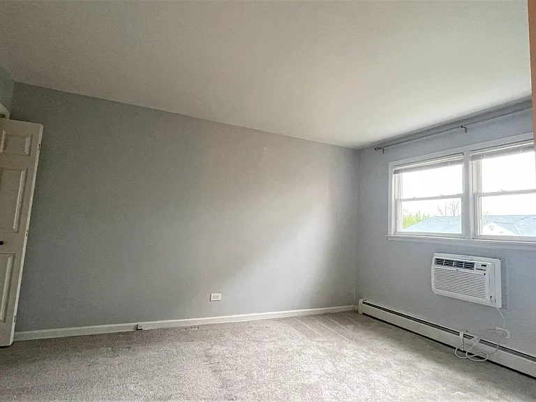 518 W Miner St #2G — Photo 10