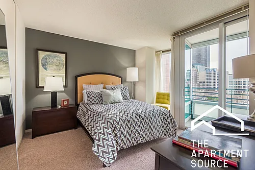 345 E Ohio St #1BR1BA Photo 1