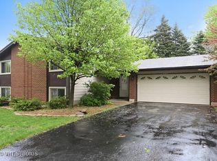 6309 Maxwell Dr, Woodridge, IL
