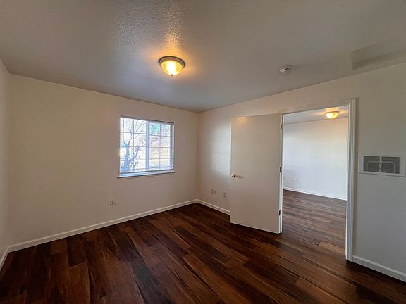 3rd image of 475 E Cedar St #23