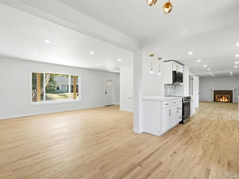 6752 S Dahlia Ct — Photo 6