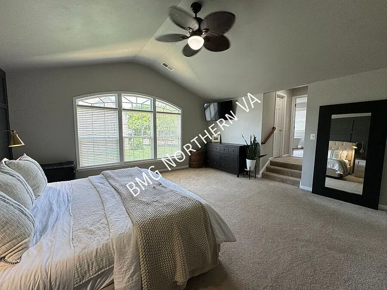 8930 Kingbird Ct — Photo 20