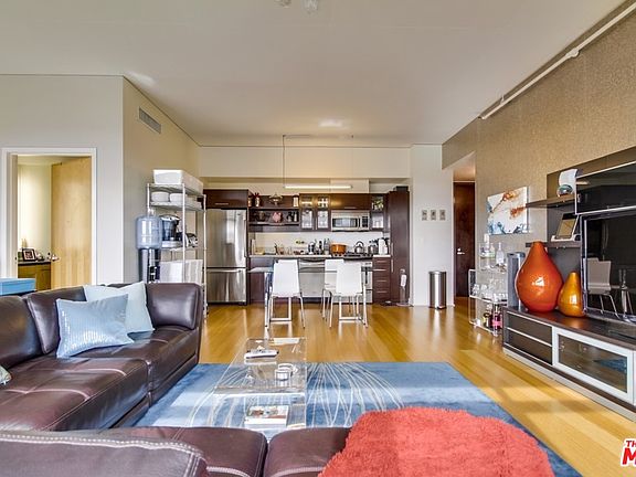 4th image of 1111 S Grand Ave APT 719