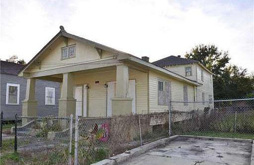 2nd image of 913 Pacific Ave