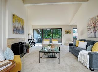 6522 Park Point Way NE #B302, Seattle, WA