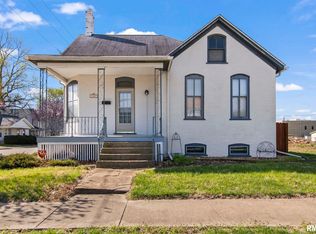 1057 N Rutledge St, Springfield, IL 62702