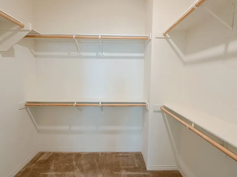 7100 Montecito Ln — Photo 11