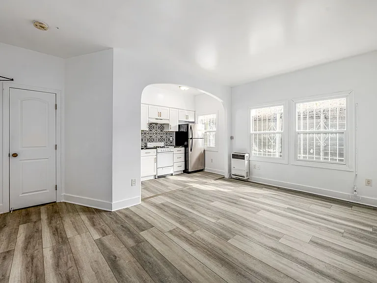 "Lofts @ Larchmont"- Lofts at Larchmont LLC — Photo 2