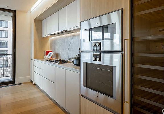 3rd image of 100 Vandam St #16B