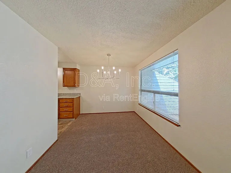 3928 NW Walnut Pl — Photo 3