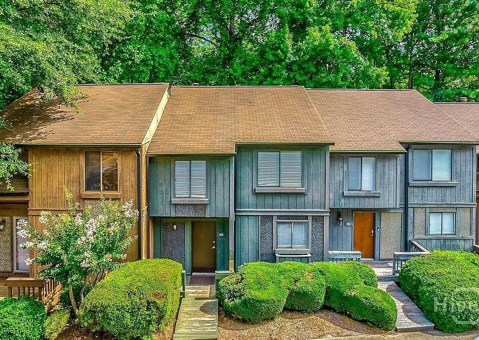 1st image of 108 Fernbanks Ct