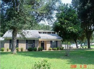 2075 Campfire Dr, Semmes, AL 36575