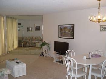 5th image of 935 Ocean Ave APT 221