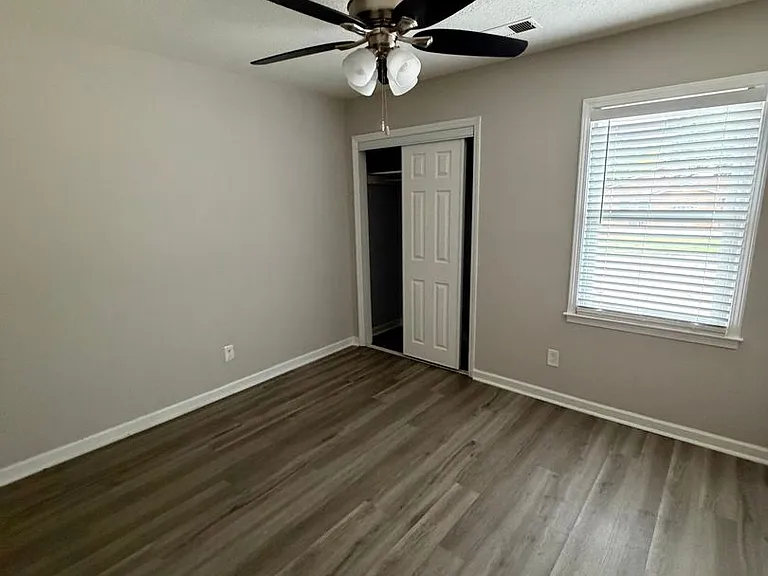 1100 Chandler Dr #104 — Photo 8