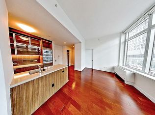 606 W 42nd St APT 520, New York, NY 10036