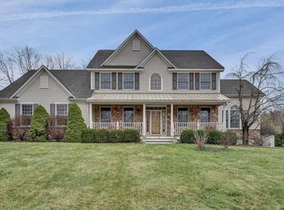 11 Bannister Dr, Hopewell Junction, NY 12533