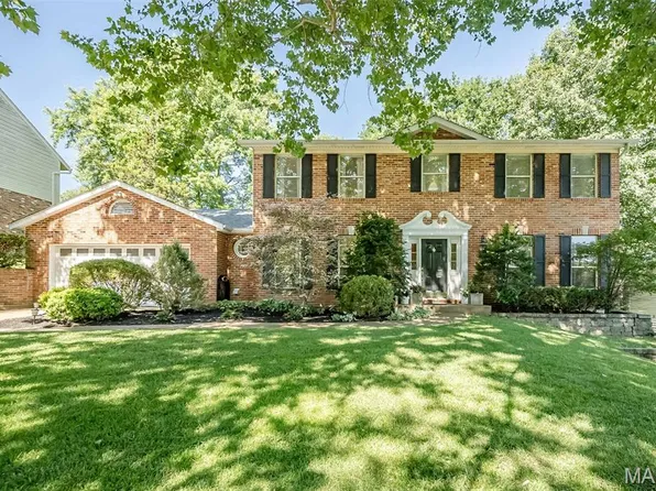 173 Hickory Tree Ct, Ballwin, MO 63011