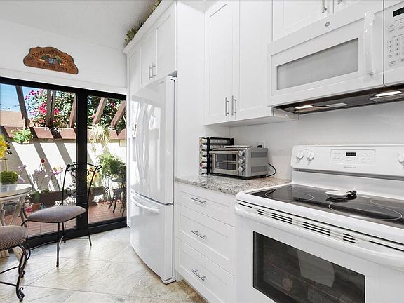 4th image of 3614 Willa Way #D