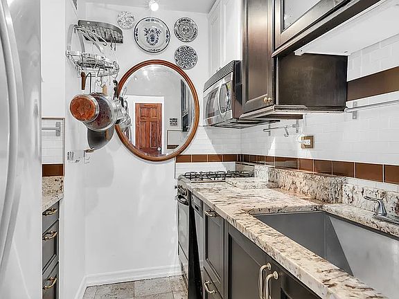 2nd image of 160 W End Ave APT 12M