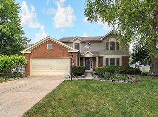 208 Wicklow Dr, Granville, OH 43023