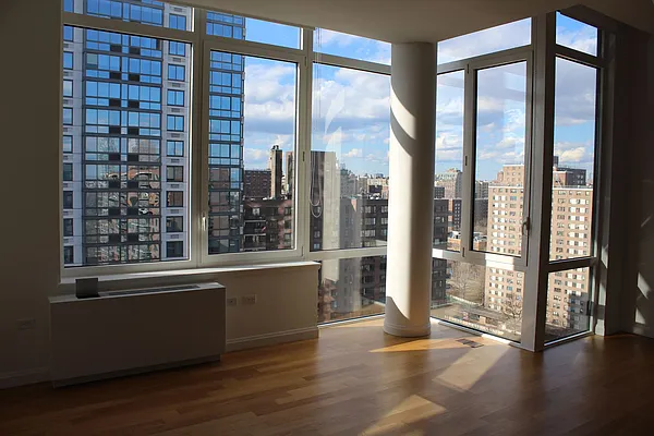 Rented by UDR | media 31