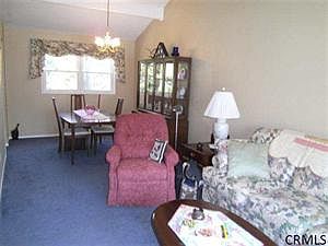 5th image of 70 Irene Dr