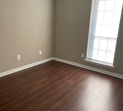 5th image of 3836 Carriage Oaks Dr