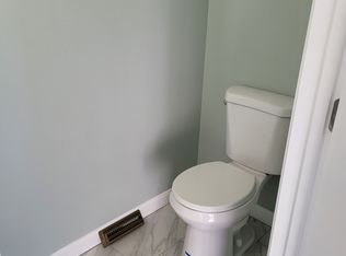 82 Park Ave #2, Enfield, CT 06082