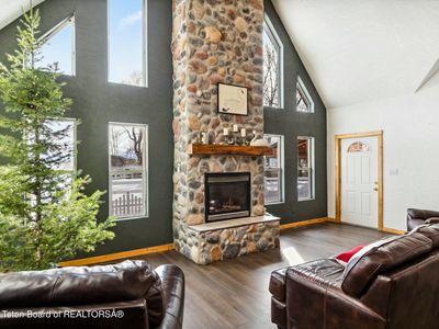 68 Yosemite Dr, Thayne, WY, 83127