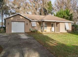 9735 W Riverwood Dr, Crystal River, FL 34428