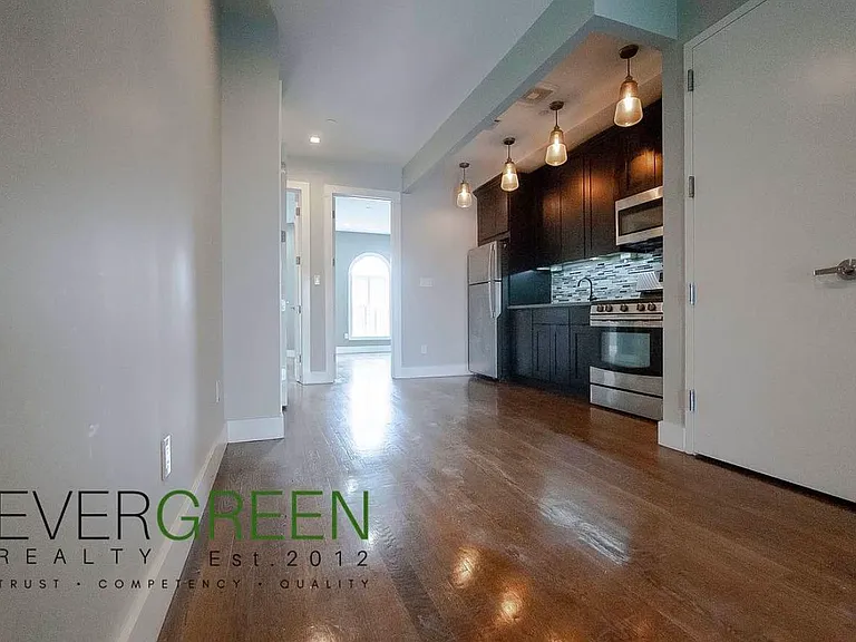 269 Linden St #A — Photo 5