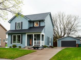 4725 Westwood Dr, West Des Moines, IA 50265