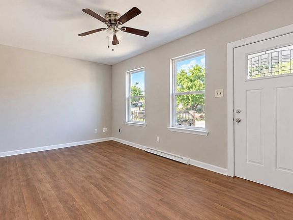 3rd image of 3019 NW 27th St