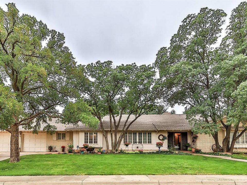 1st image of 202 Willowwood Ln