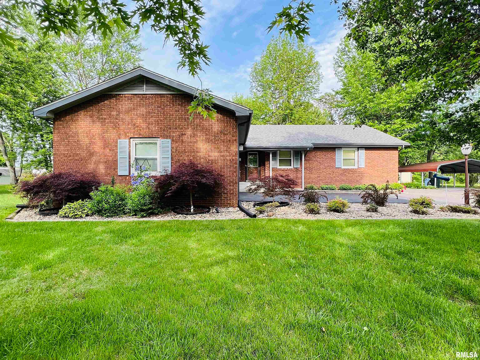221 Southwest Dr, Harrisburg, IL 62946 Zillow