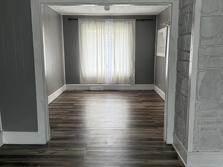 11 Walnut St #9 — Photo 8