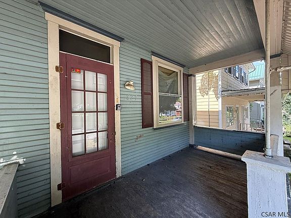 3rd image of 825-827 Cypress Ave