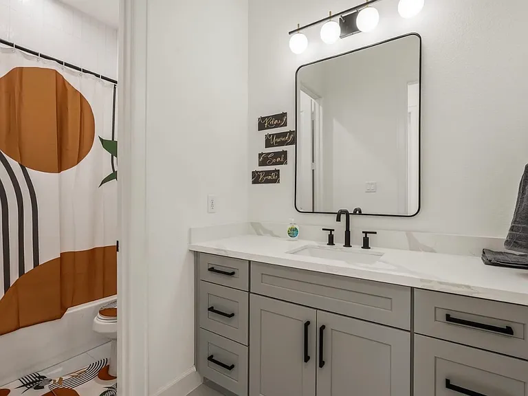 6528 Weston St — Photo 15