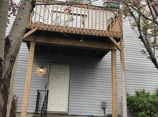 3802 Charteroaks Dr, Louisville, KY 40241