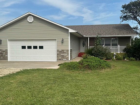 3rd image of 5335 Sumner Ct